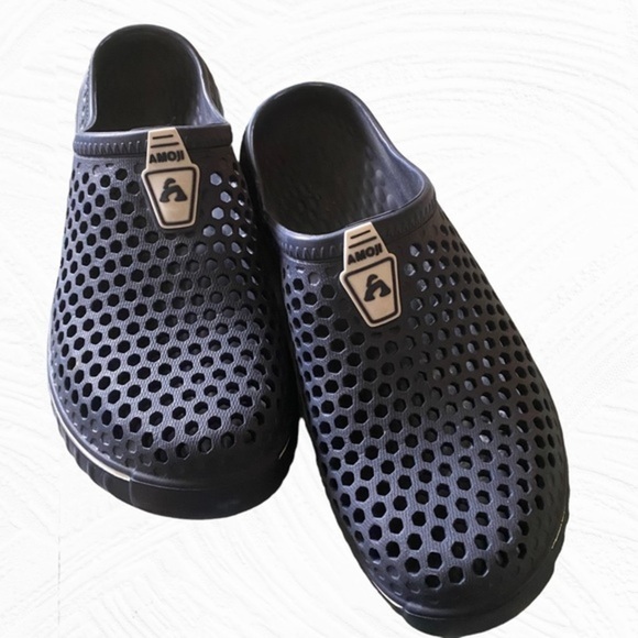 Amoji Shoes - Picture 2 of 6